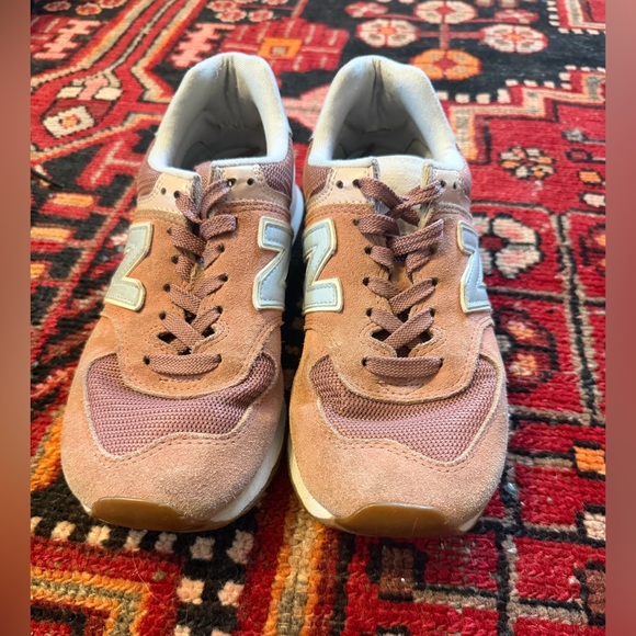 New Balance 574 Mauve suede and Sky blue sneakers - Picture 2 of 4